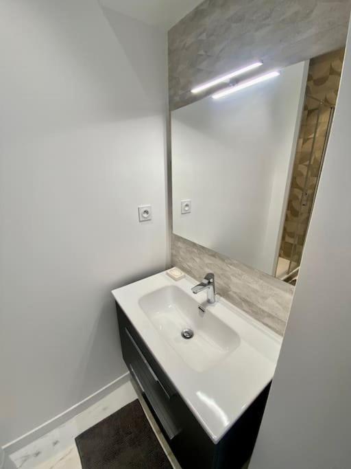 Superbe Appartement Hyper Centre 4 Personnes Valence  Exteriör bild